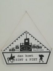2018082 Aftelbord Sinterklaas boot