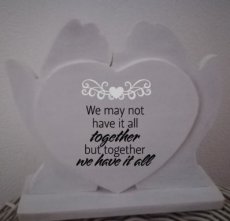 2019048 Hart handen - together